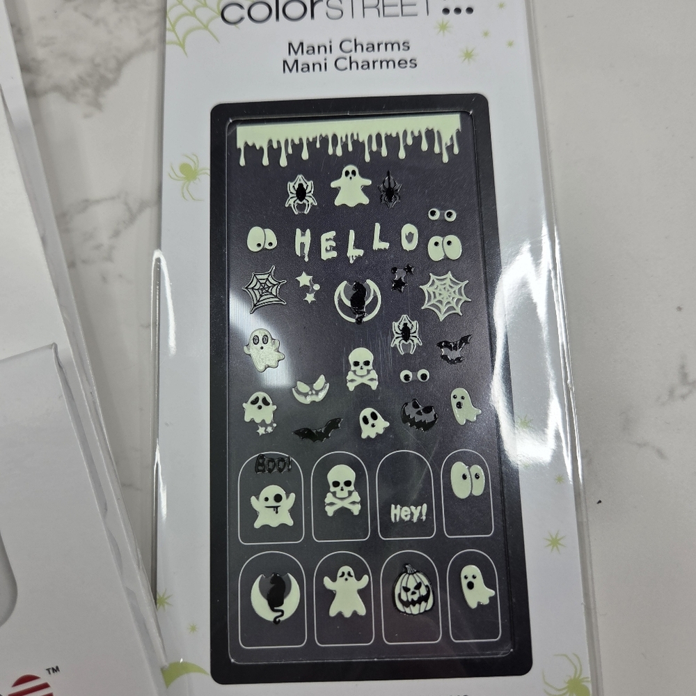 Color Street Nail Polish Strips Set - Picture 5 of 5